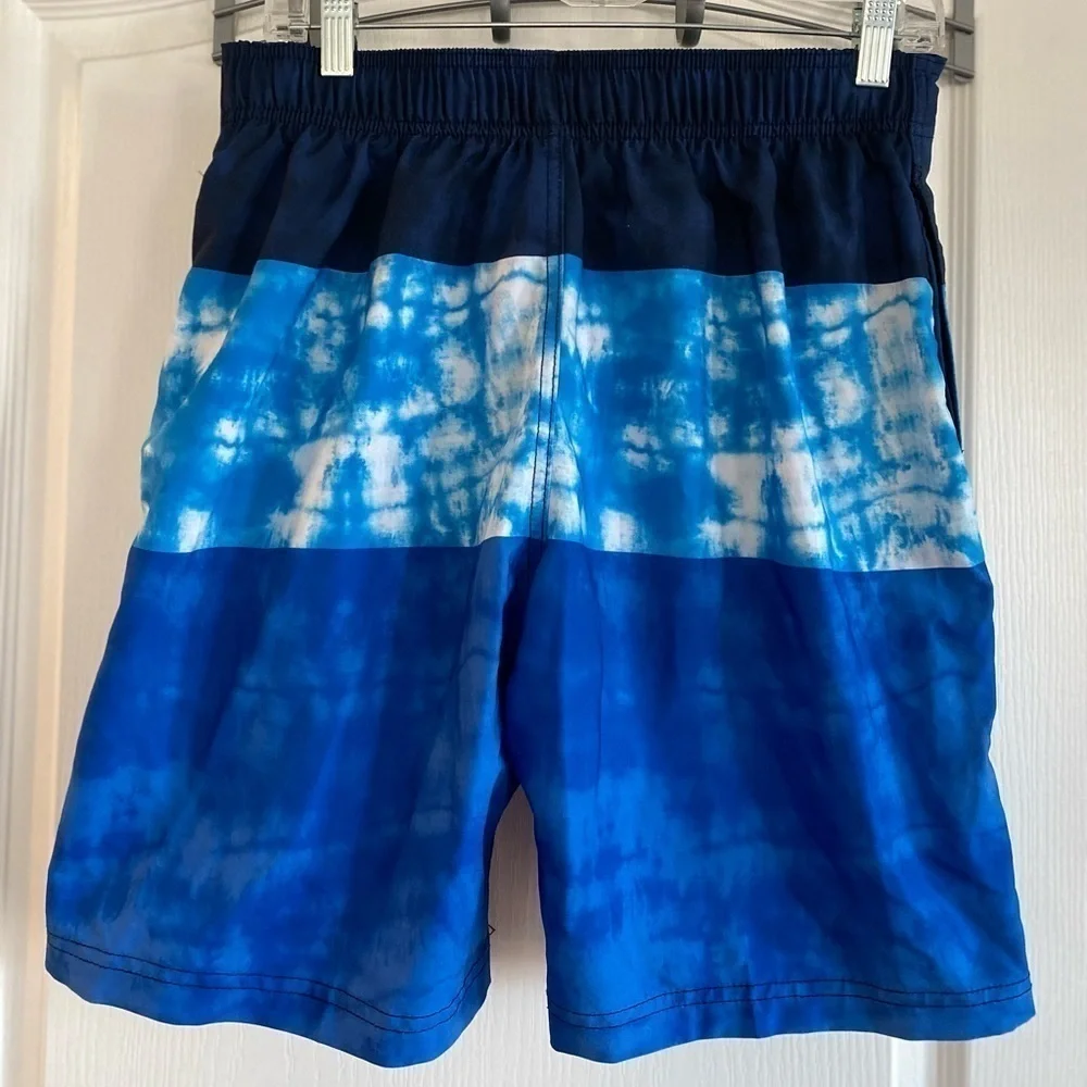 Men’s Blue and white speedo swim trunks Medium‎